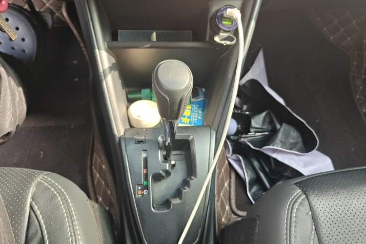 Used Toyota YARiS L Zhi Xuan 2022 X-Trail 1.5L CVT Leading PLUS Edition Gear Lever