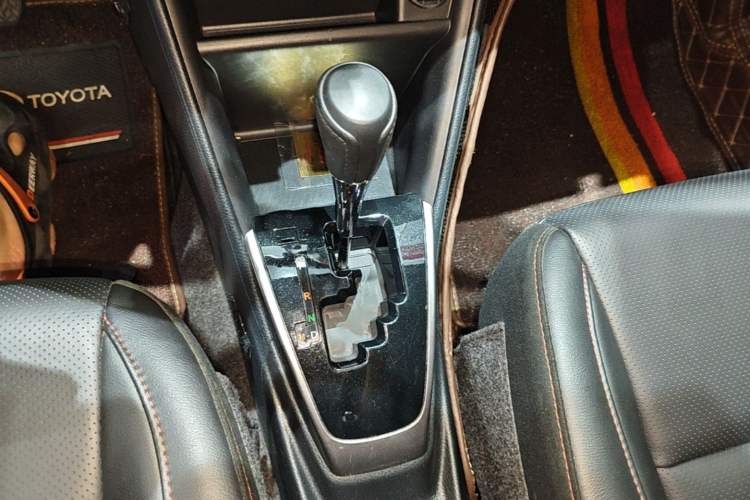 Used Toyota YARiS L Zhi Xuan 2022 X-Trail 1.5L CVT Luxury PLUS Edition Gear Lever