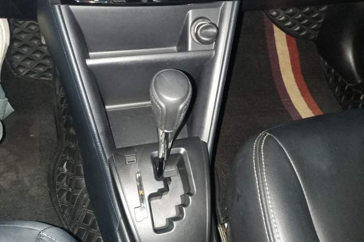 Used Toyota YARiS L Zhi Xuan 2022 X-Trail 1.5L CVT Leading PLUS Edition Gear Lever