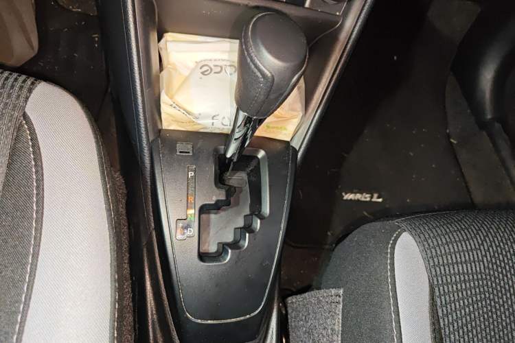 Used Toyota YARiS L Zhi Xuan 2022 X-Trail 1.5L CVT Leading PLUS Edition Gear Lever