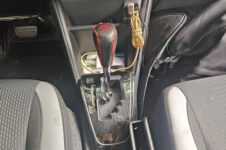 Used Toyota YARiS L Zhi Xuan 2022 1.5L CVT Leading PLUS Edition Gear Lever