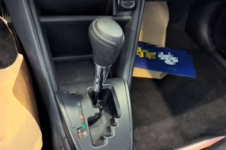 Used Toyota YARiS L Zhi Xuan 2022 1.5L CVT Leading PLUS Edition Gear Lever
