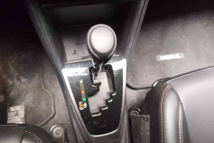 Used Toyota YARiS L Zhi Xuan 2022 X-Trail 1.5L CVT Luxury PLUS Edition Gear Lever