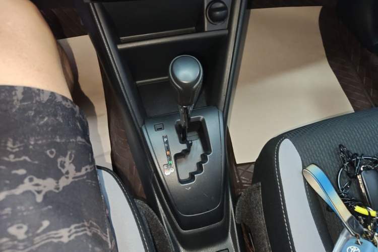 Used Toyota YARiS L Zhi Xuan 2022 X-Trail 1.5L CVT Leading PLUS Edition Gear Lever