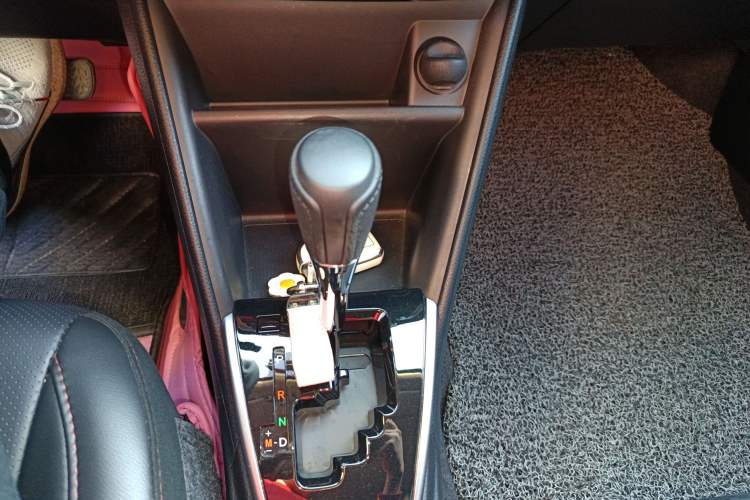 Used Toyota YARiS L Zhi Xuan 2022 X-Trail 1.5L CVT Luxury PLUS Edition Gear Lever