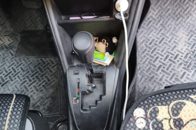 Used Toyota YARiS L Zhi Xuan 2022 X-Trail 1.5L CVT Leading PLUS Edition Gear Lever