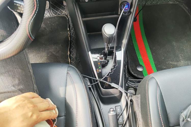 Used Toyota YARiS L Zhi Xuan 2022 X-Trail 1.5L CVT Luxury PLUS Edition Gear Lever