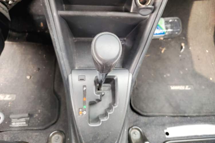 Used Toyota YARiS L Zhi Xuan 2022 X-Trail 1.5L CVT Leading PLUS Edition Gear Lever