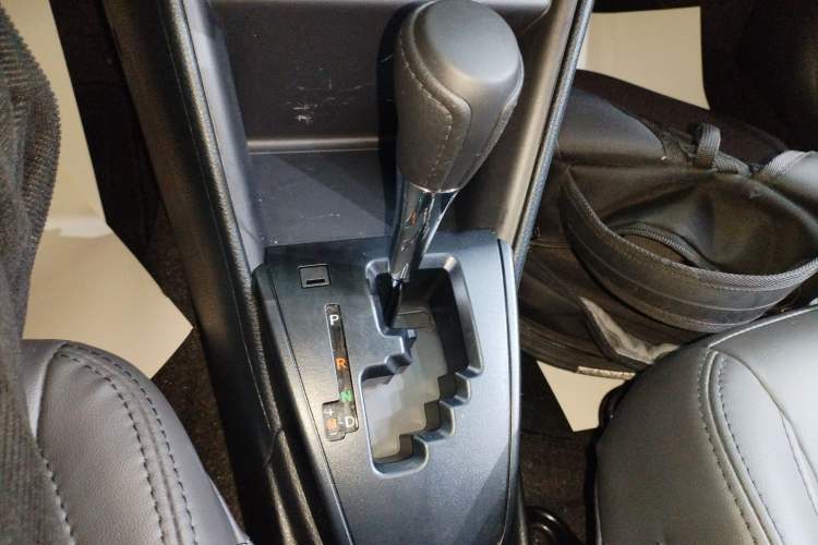 Used Toyota YARiS L Zhi Xuan 2022 X-Trail 1.5L CVT Leading PLUS Edition Gear Lever