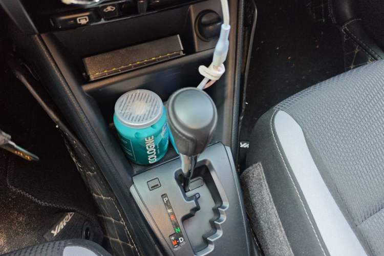 Used Toyota YARiS L Zhi Xuan 2022 1.5L CVT Leading PLUS Edition Gear Lever