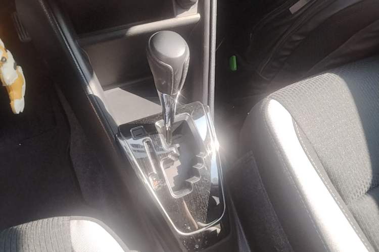Used Toyota YARiS L Zhi Xuan 2022 X-Trail 1.5L CVT Leading PLUS Edition Gear Lever