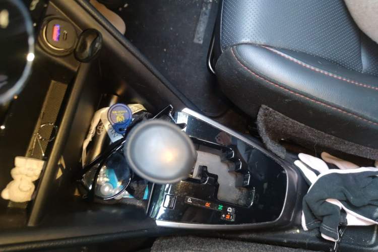 Used Toyota YARiS L Zhi Xuan 2022 X-Trail 1.5L CVT Luxury PLUS Edition Gear Lever