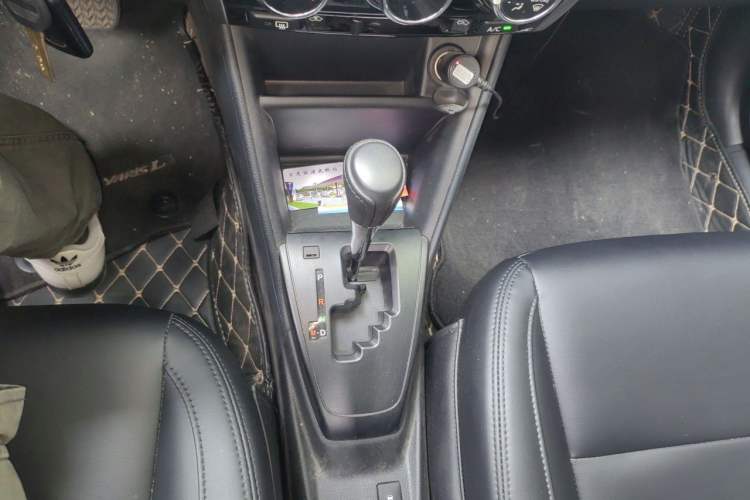 Used Toyota YARiS L Zhi Xuan 2022 X-Trail 1.5L CVT Leading PLUS Edition Gear Lever