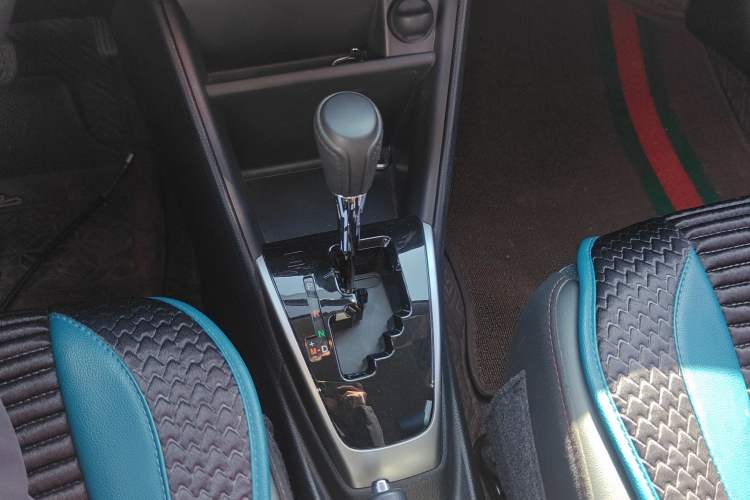 Used Toyota YARiS L Zhi Xuan 2022 X-Trail 1.5L CVT Luxury PLUS Edition Gear Lever