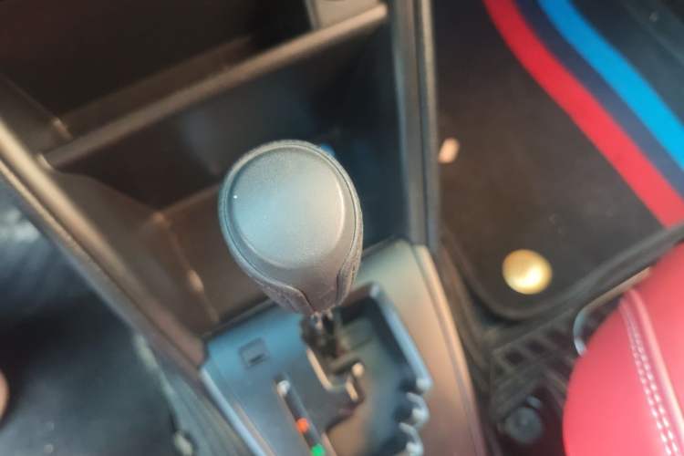 Used Toyota YARiS L Zhi Xuan 2022 X-Trail 1.5L CVT Leading PLUS Edition Gear Lever