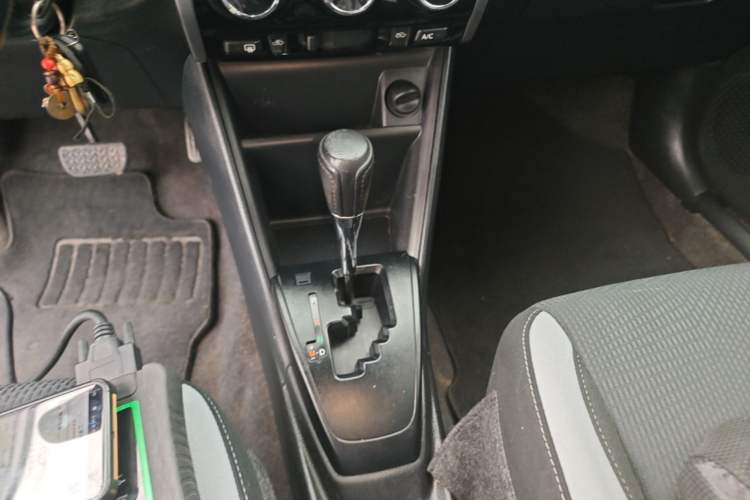 Used Toyota YARiS L Zhi Xuan 2022 X-Trail 1.5L CVT Leading PLUS Edition Gear Lever