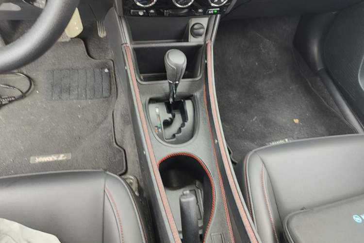 Used Toyota YARiS L Zhi Xuan 2022 X-Trail 1.5L CVT Leading PLUS Edition Gear Lever