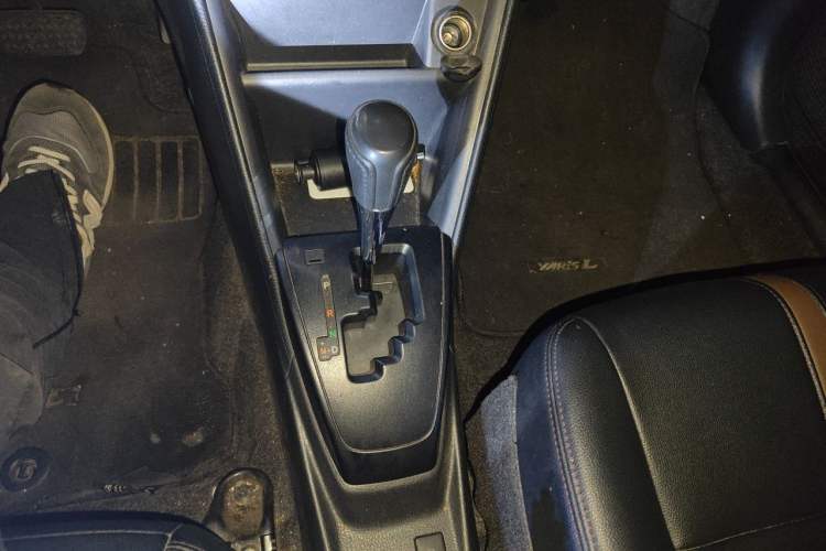 Used Toyota YARiS L Zhi Xuan 2022 X-Trail 1.5L CVT Leading PLUS Edition Gear Lever