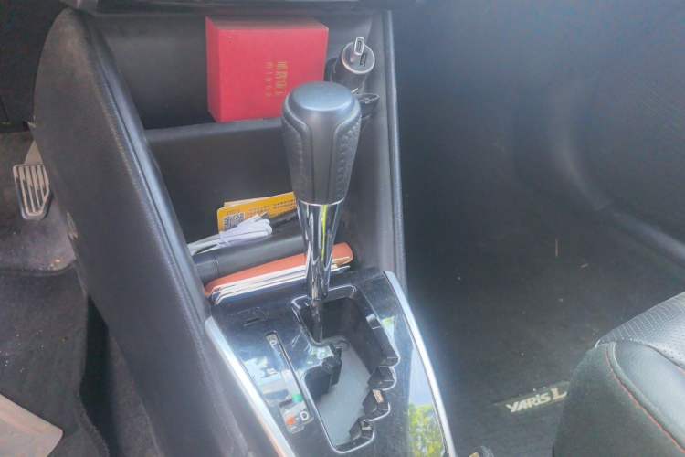 Used Toyota YARiS L Zhi Xuan 2022 X-Trail 1.5L CVT Luxury PLUS Edition Gear Lever