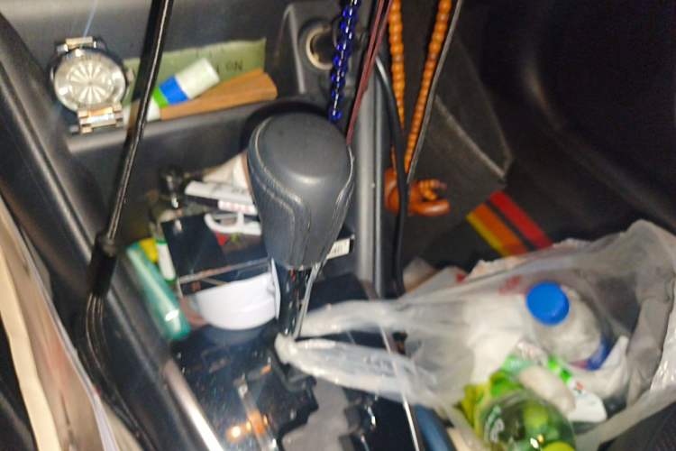 Used Toyota YARiS L Zhi Xuan 2022 X-Trail 1.5L CVT Luxury PLUS Edition Gear Lever