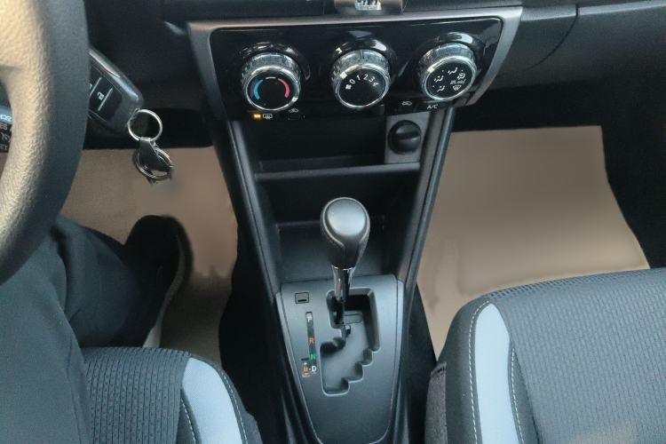 Used Toyota YARiS L Zhi Xuan 2022 X-Trail 1.5L CVT Leading PLUS Edition Gear Lever