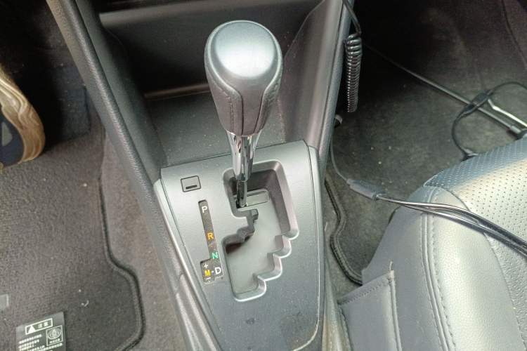 Used Toyota YARiS L Zhi Xuan 2022 1.5L CVT Leading PLUS Edition Gear Lever