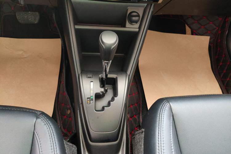 Used Toyota YARiS L Zhi Xuan 2022 1.5L CVT Leading PLUS Edition Gear Lever