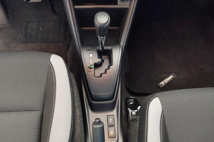 Used Toyota YARiS L Zhi Xuan 2022 X-Trail 1.5L CVT Leading PLUS Edition Gear Lever