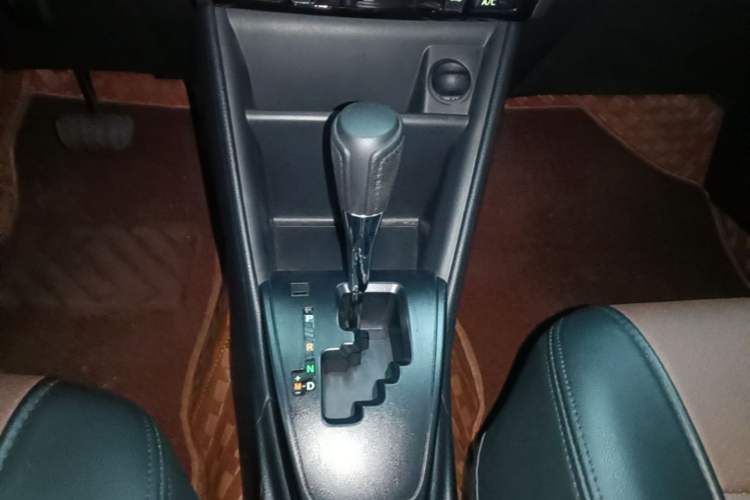 Used Toyota YARiS L Zhi Xuan 2022 X-Trail 1.5L CVT Leading PLUS Edition Gear Lever