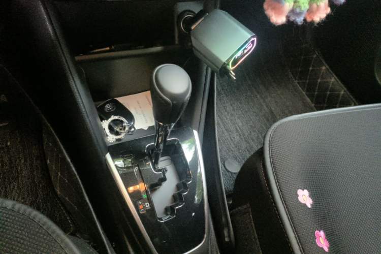 Used Toyota YARiS L Zhi Xuan 2022 X-Trail 1.5L CVT Luxury PLUS Edition Gear Lever