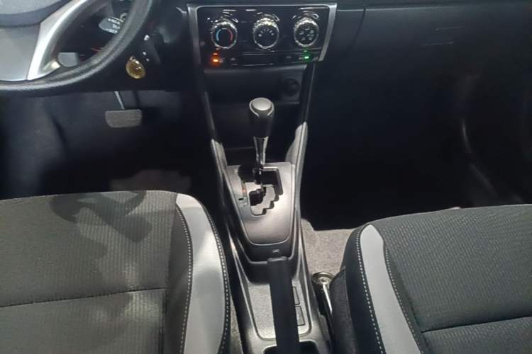 Used Toyota YARiS L Zhi Xuan 2022 X-Trail 1.5L CVT Leading PLUS Edition Gear Lever