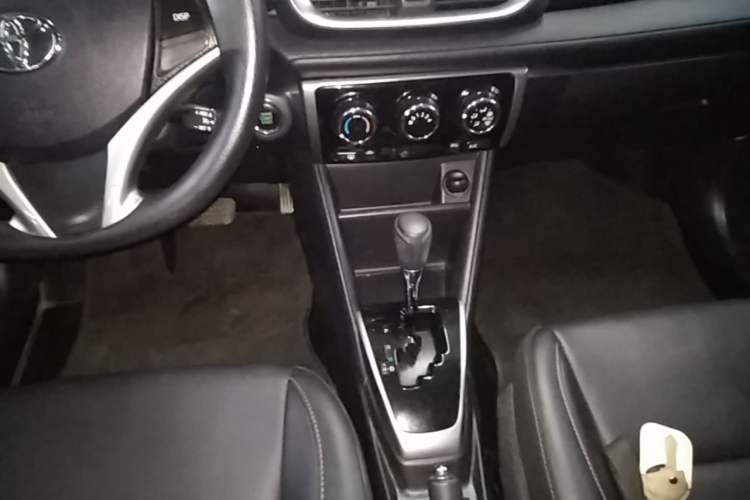 Used Toyota YARiS L Zhi Xuan 2022 X-Trail 1.5L CVT Luxury PLUS Edition Gear Lever