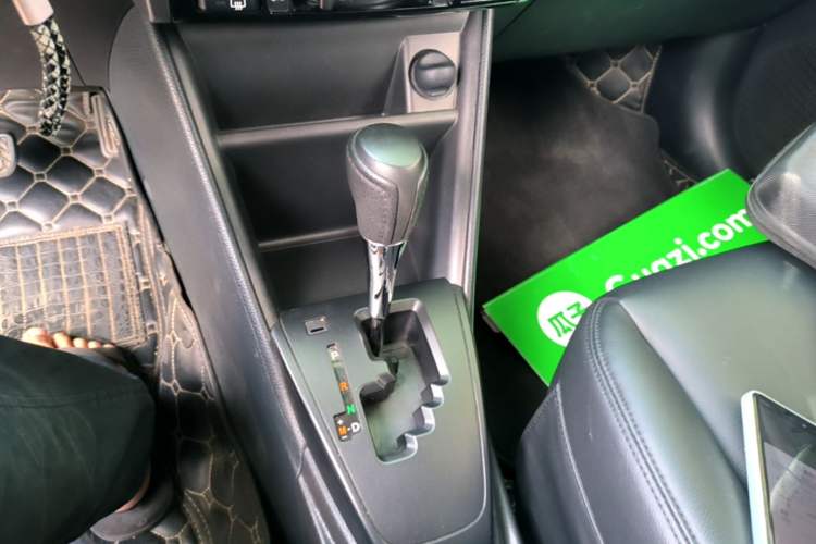 Used Toyota YARiS L Zhi Xuan 2022 X-Trail 1.5L CVT Leading PLUS Edition Gear Lever
