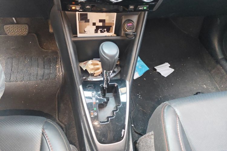 Used Toyota YARiS L Zhi Xuan 2022 X-Trail 1.5L CVT Luxury PLUS Edition Gear Lever