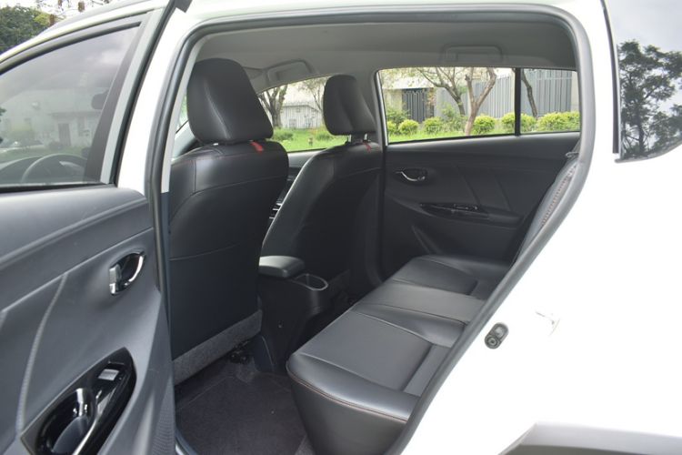 Used Toyota YARiS L Zhi Xuan 2022 X-Trail 1.5L CVT Luxury PLUS Edition Headliner