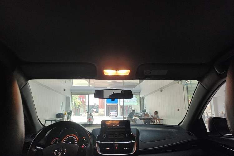 Used Toyota YARiS L Zhi Xuan 2022 1.5L CVT Luxury PLUS Edition Headliner