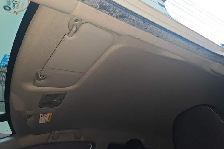 Used Toyota YARiS L Zhi Xuan 2022 X-Trail 1.5L CVT Leading PLUS Edition Headliner
