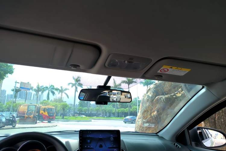 Used Toyota YARiS L Zhi Xuan 2022 X-Trail 1.5L CVT Leading PLUS Edition Headliner