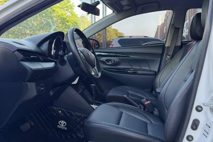 Used Toyota YARiS L Zhi Xuan 2022 X-Trail 1.5L CVT Luxury PLUS Edition Interior 1