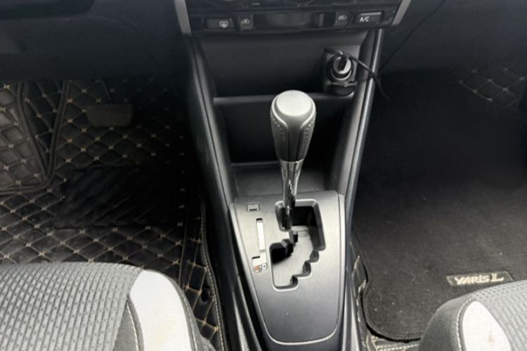 Used Toyota YARiS L Zhi Xuan 2022 X-Trail 1.5L CVT Leading PLUS Edition Interior 2