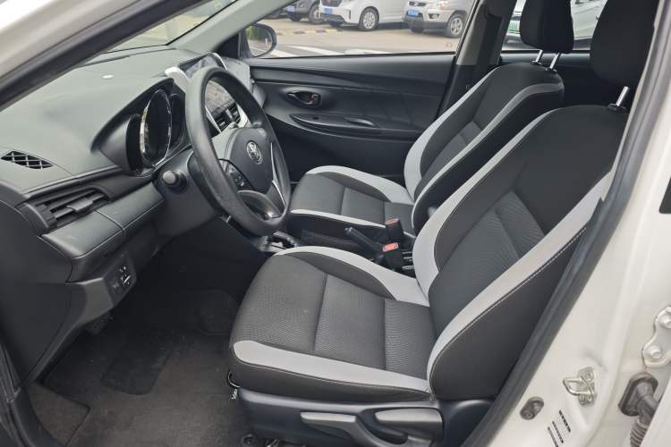 Used Toyota YARiS L Zhi Xuan 2022 1.5L CVT Leading PLUS Edition Interior 2