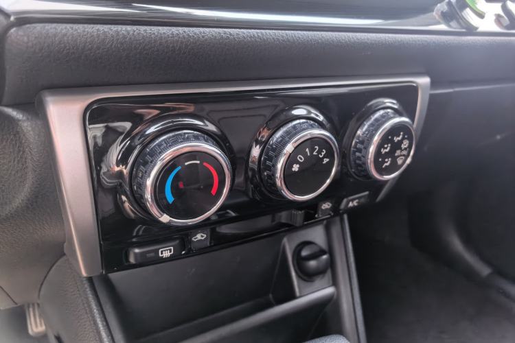 Used Toyota YARiS L Zhi Xuan 2022 X-Trail 1.5L CVT Leading PLUS Edition Interior 2