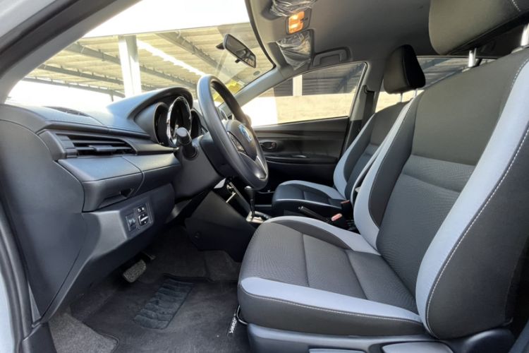 Used Toyota YARiS L Zhi Xuan 2022 1.5L CVT Leading PLUS Edition Interior 2