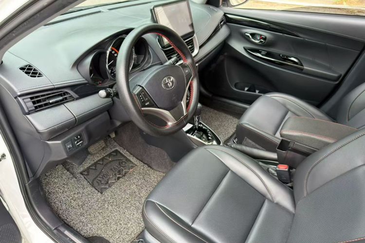 Used Toyota YARiS L Zhi Xuan 2022 X-Trail 1.5L CVT Luxury PLUS Edition Interior 2