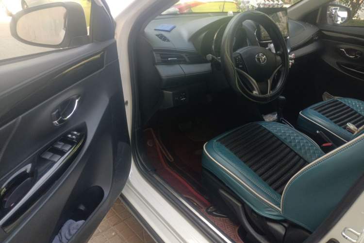 Used Toyota YARiS L Zhi Xuan 2022 X-Trail 1.5L CVT Leading PLUS Edition Interior 3