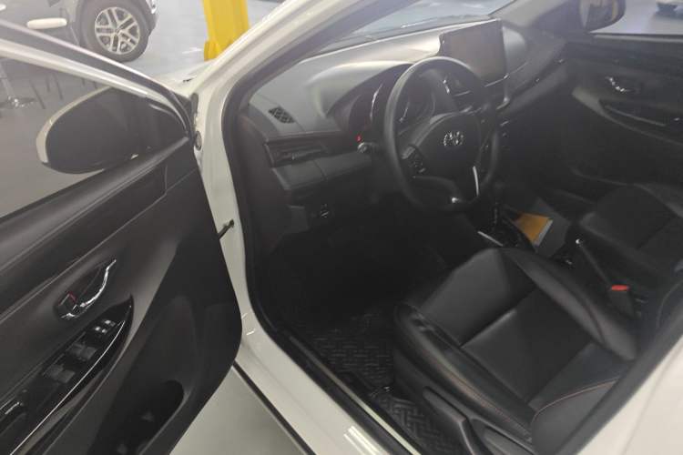 Used Toyota YARiS L Zhi Xuan 2022 X-Trail 1.5L CVT Luxury PLUS Edition Interior 3
