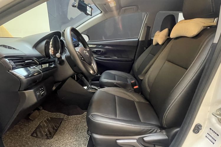 Used Toyota YARiS L Zhi Xuan 2022 1.5L CVT Leading PLUS Edition Interior 4