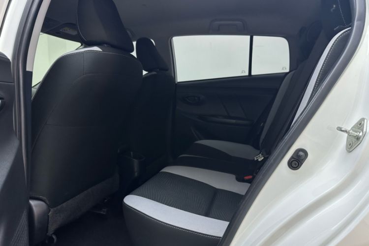 Used Toyota YARiS L Zhi Xuan 2022 1.5L CVT Leading PLUS Edition Interior 4
