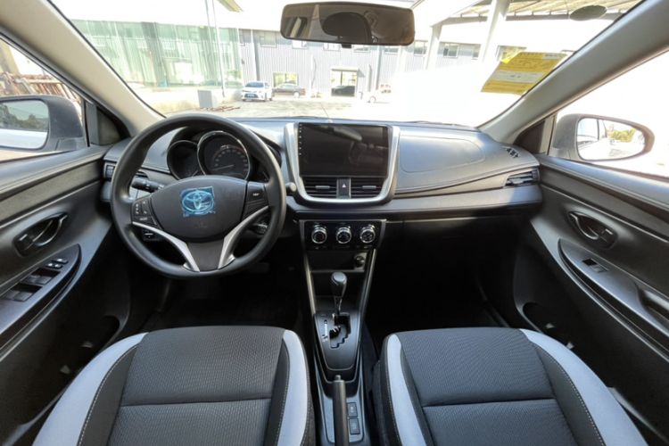 Used Toyota YARiS L Zhi Xuan 2022 1.5L CVT Leading PLUS Edition Interior 4