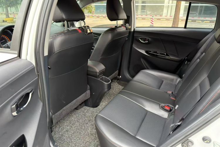 Used Toyota YARiS L Zhi Xuan 2022 X-Trail 1.5L CVT Luxury PLUS Edition Interior 4